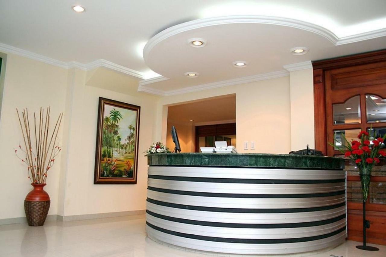 Casa Madrigal Hotel Pasto Bagian luar foto
