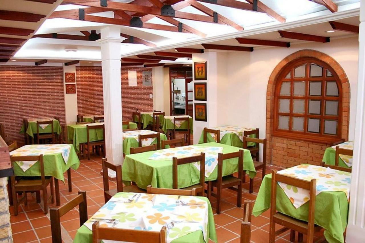 Casa Madrigal Hotel Pasto Bagian luar foto
